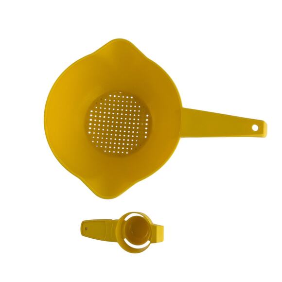 Tupperware Yellow Egg Separator 779-11 and Small Colander Strainer 1200-4 - Picture 9 of 10